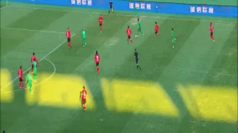 “NBA严惩风波：雄鹿球员波蒂斯因违规用药被禁赛25场”